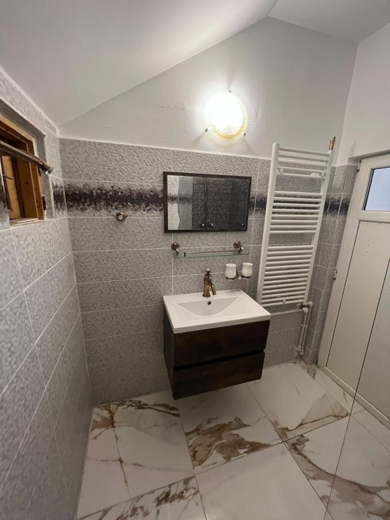 Vila Efor 艾福雷诺德 外观 照片